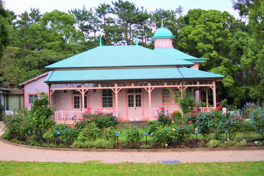 八幡山の洋館